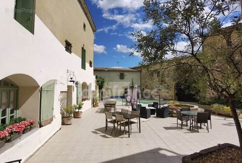 Dpt Gard (30), à vendre UZES propriete P14 de 548 m² - Terrain de 830,00 m² - photo 32