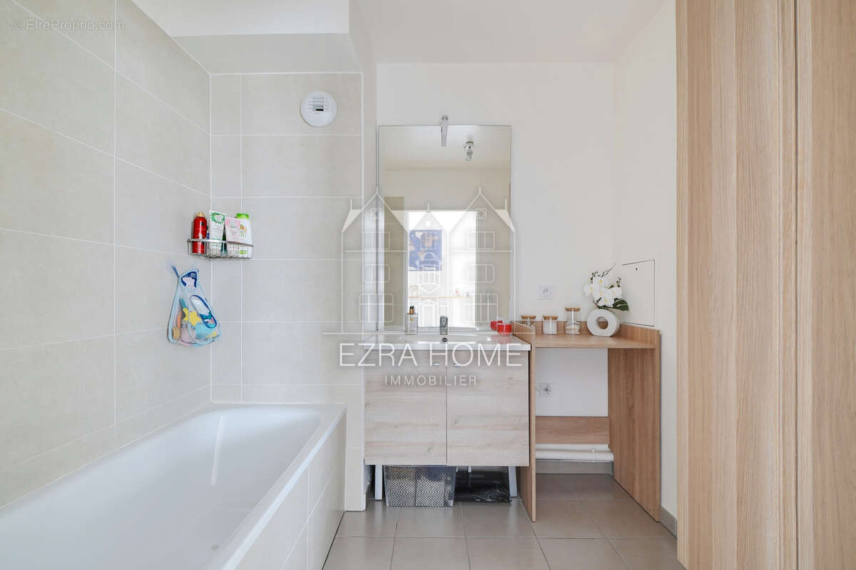 Appartement à ASNIERES-SUR-SEINE