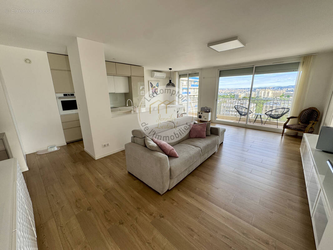 Appartement à MARSEILLE-9E