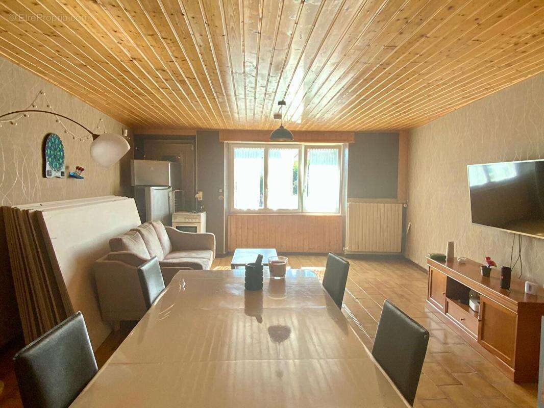 Maison à CONTREXEVILLE