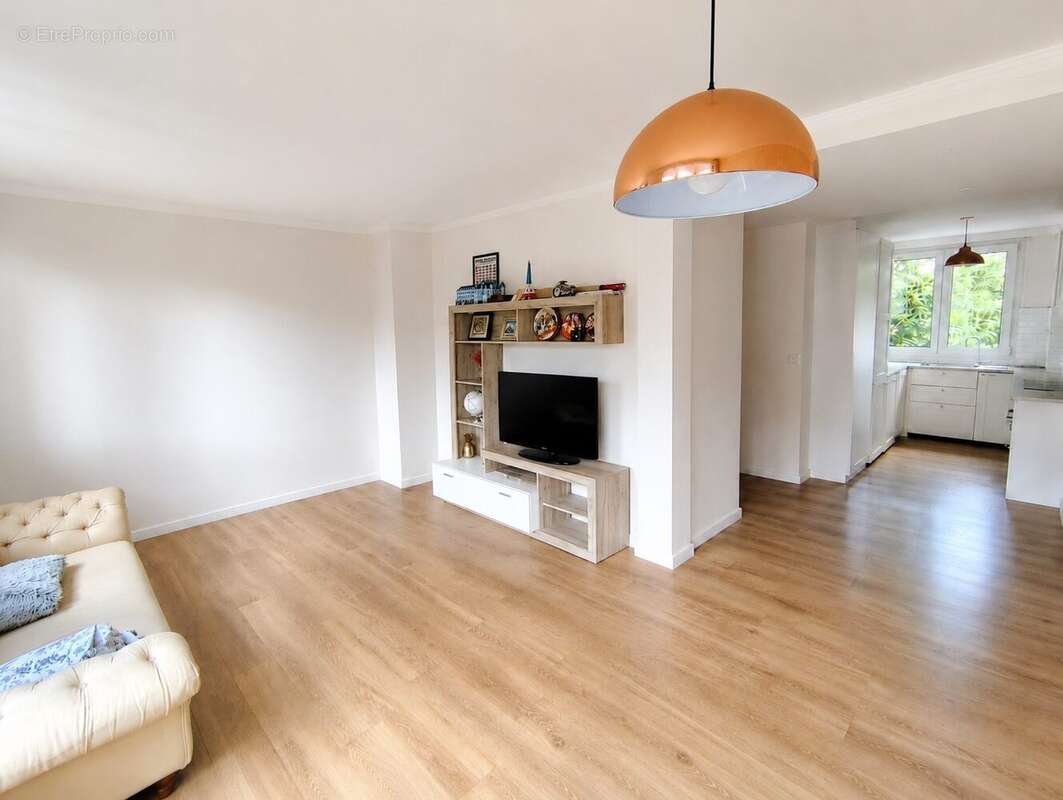 Appartement à MAISONS-ALFORT