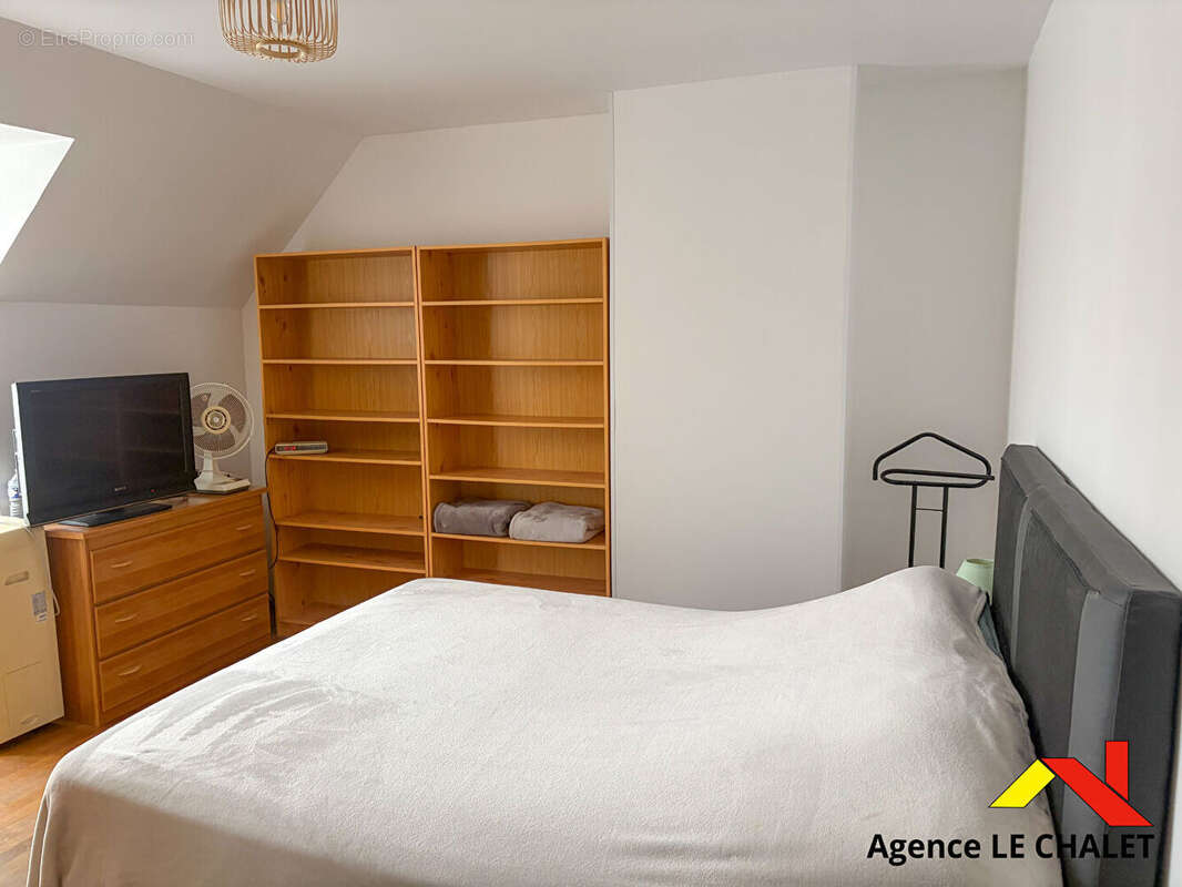 Maison à VILLENEUVE-LE-ROI