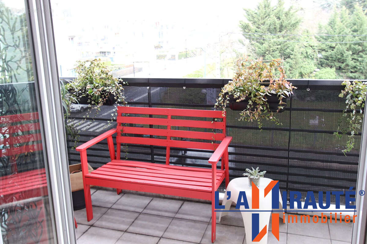 Appartement à SARTROUVILLE