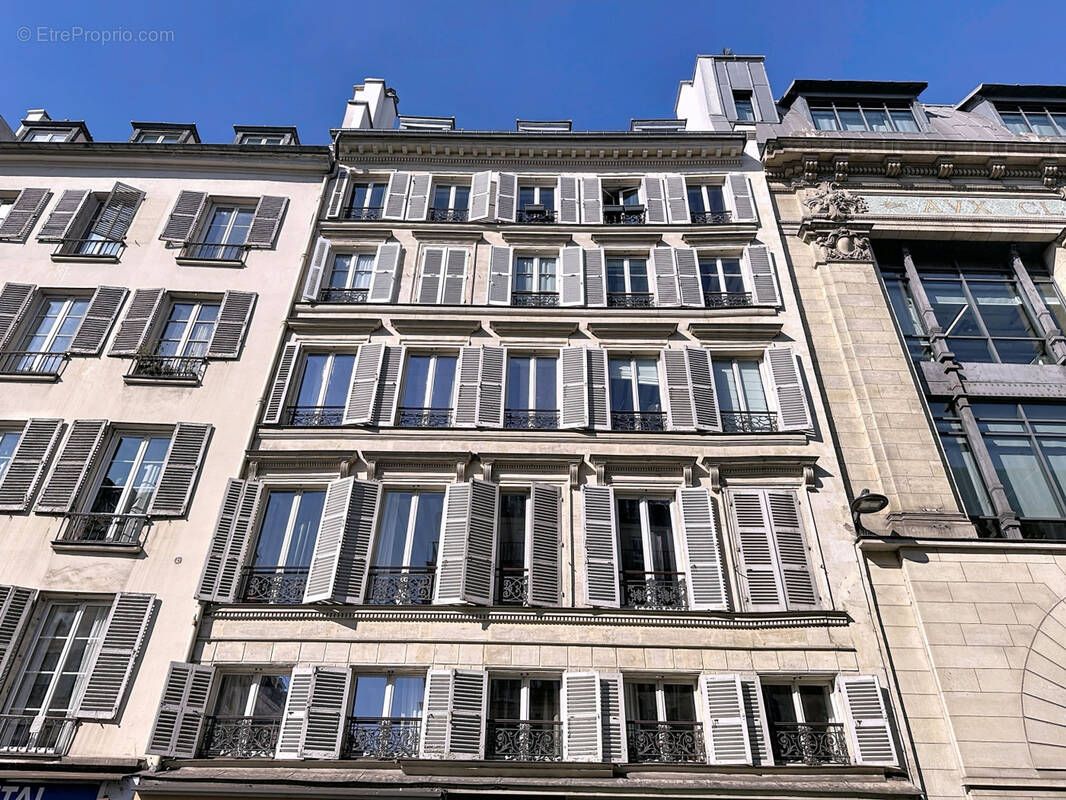 Appartement à PARIS-10E