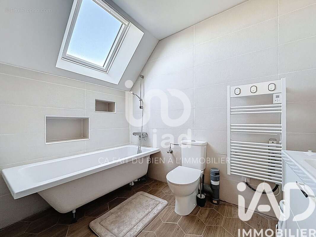 Photo 7 - Maison à SAINTRY-SUR-SEINE