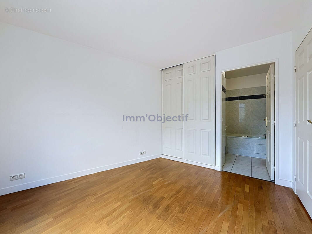 Appartement à PARIS-12E