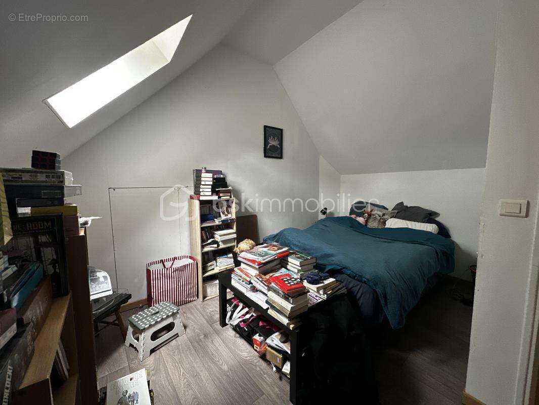 Ensemble immobilier à Égreville. Idéal investisseur ou résidence principale avec revenu locatif - photo 13
