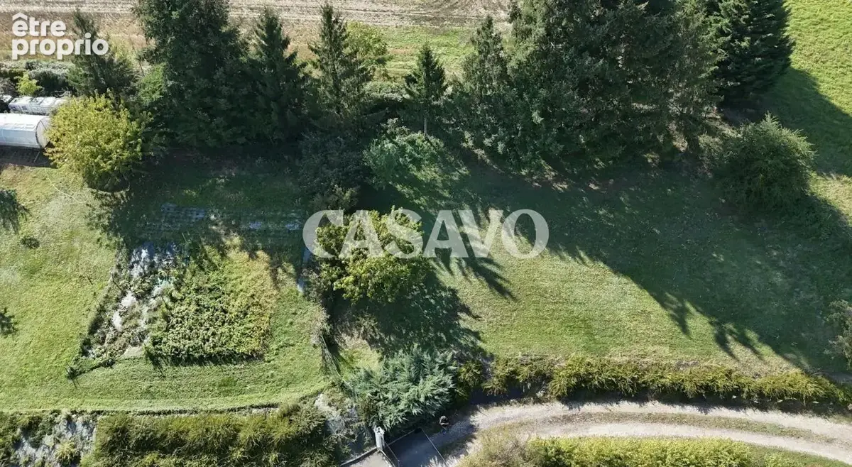 Terrain constructible de 1592m² à Seyssuel - photo 2