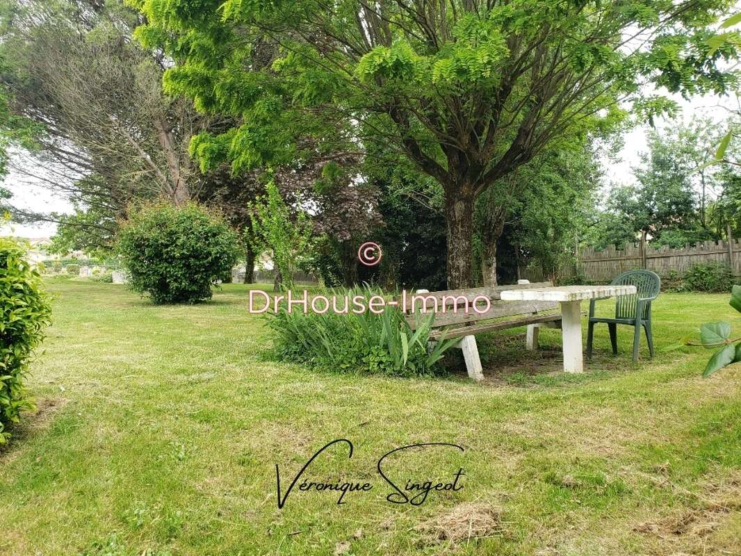 Maison à SAINT-MICHEL-LE-CLOUCQ