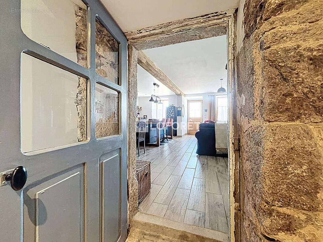 Maison à BEAULIEU-SOUS-PARTHENAY