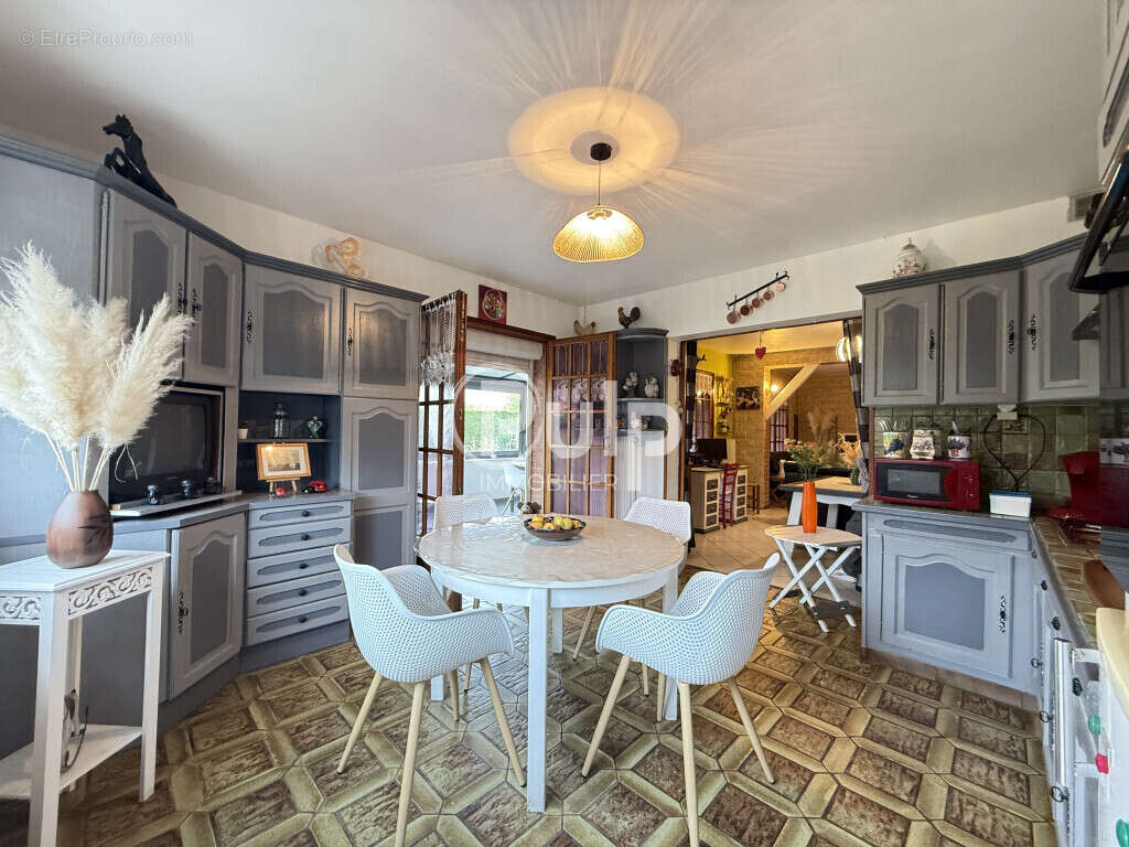 maison à vendre à estaires - photo 4