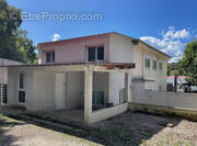 Maison à SAINT-GENIS-LAVAL