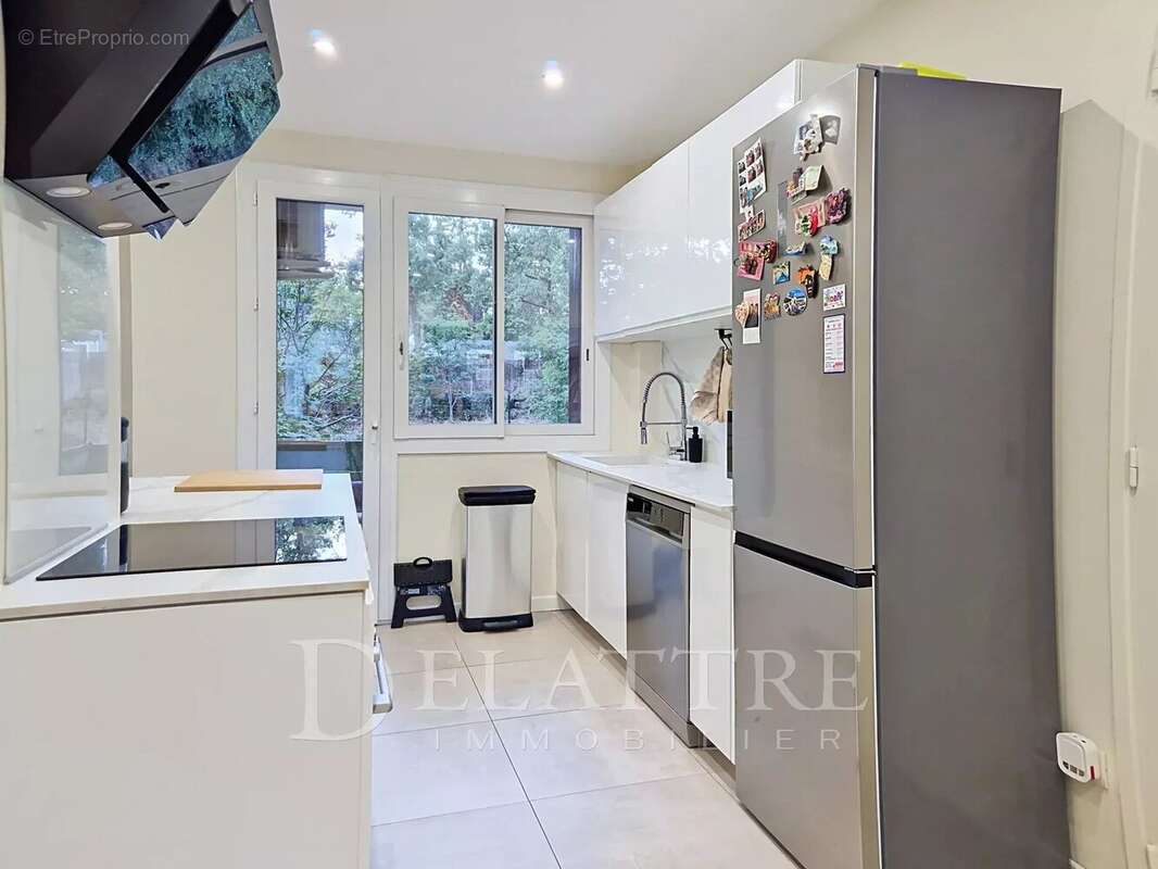 Vence appartement entierement rénové dans un secteur recherché - photo 3