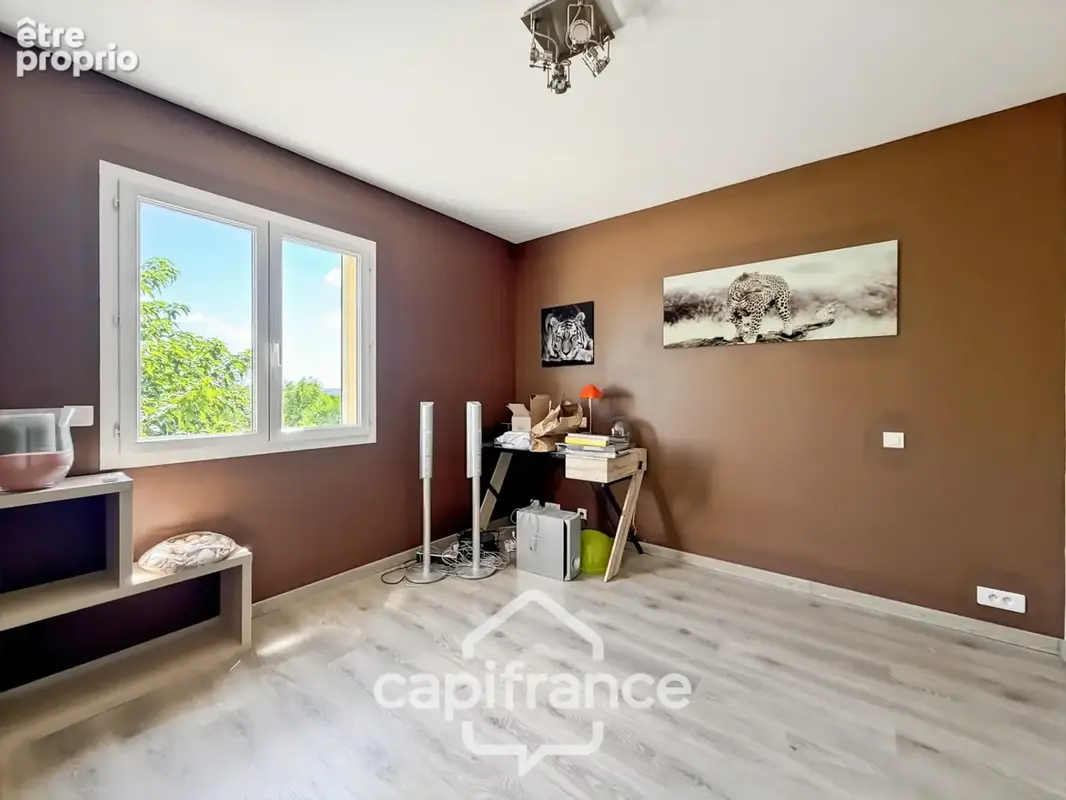 Maison Familiale avec piscine composée de 5 chambres sur ANJOU (38) - photo 14