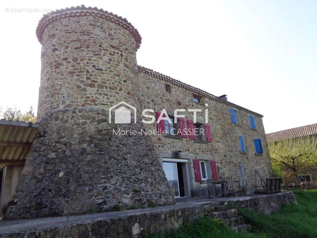 Maison 170 m² à Saint-Sylvestre  - photo 2