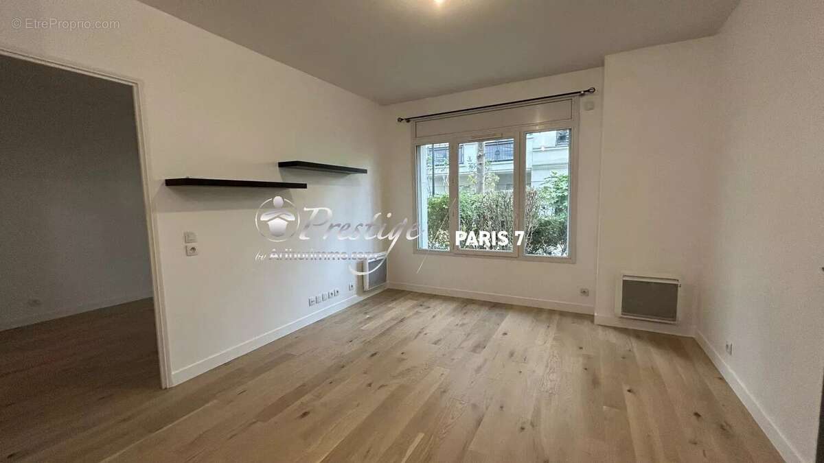 Appartement à CHARENTON-LE-PONT