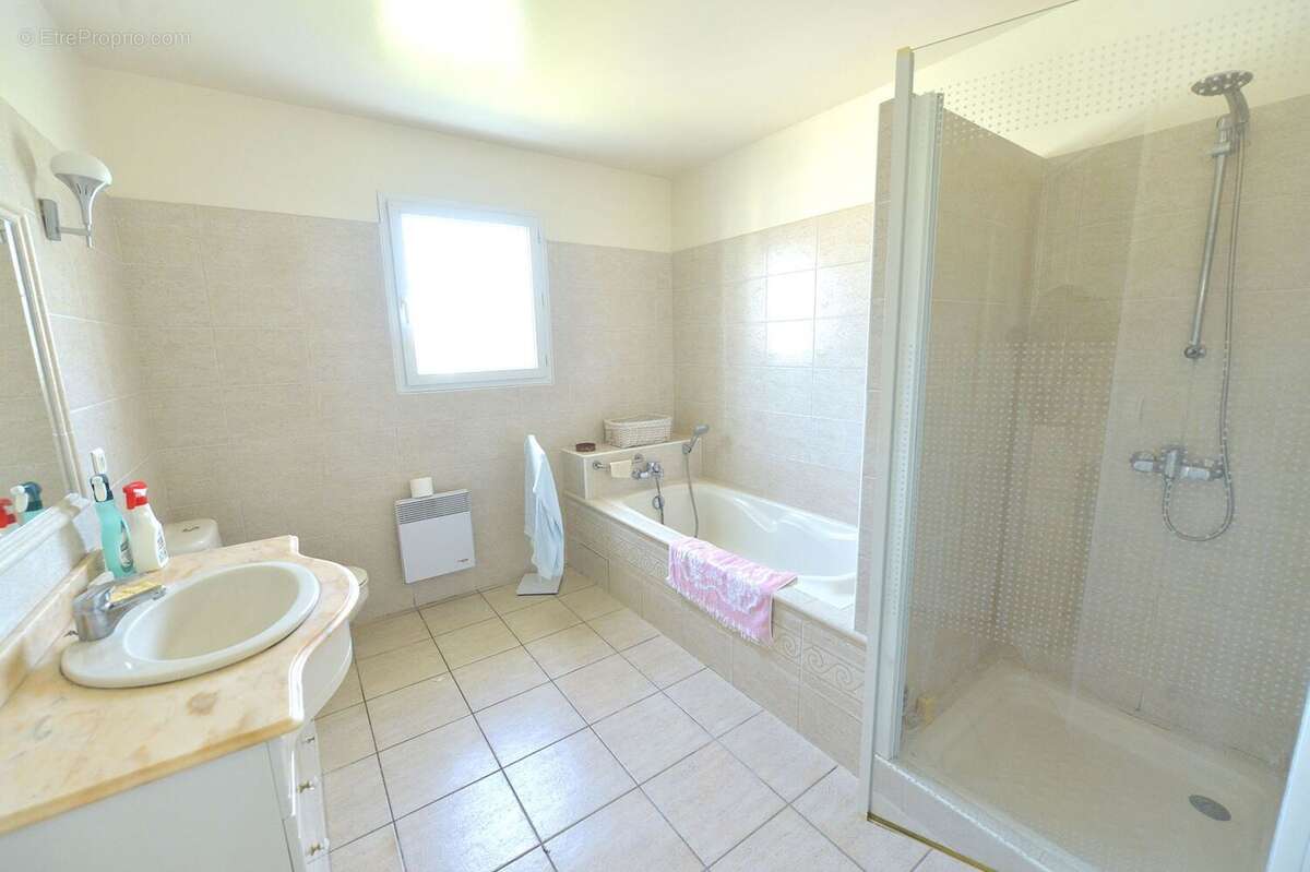 Maison à MESCHERS-SUR-GIRONDE