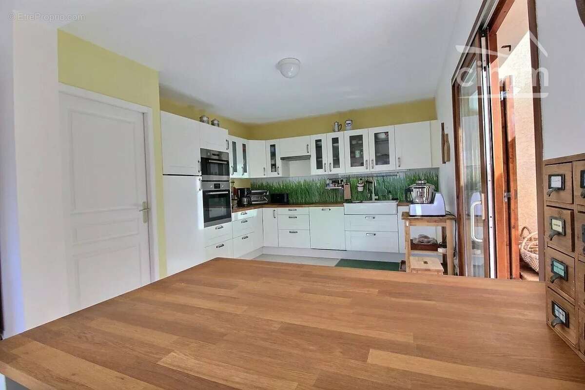 Maison à LES ADRETS