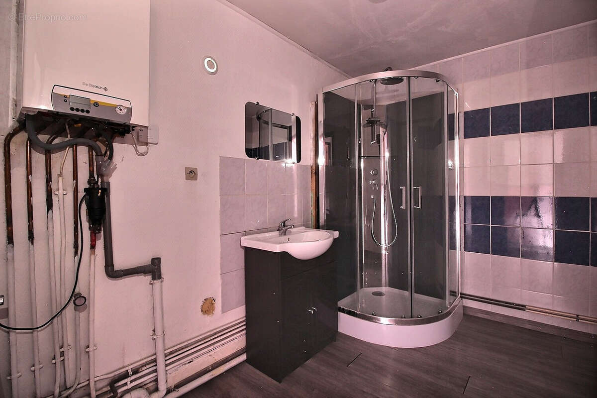 Appartement à CRESPIN