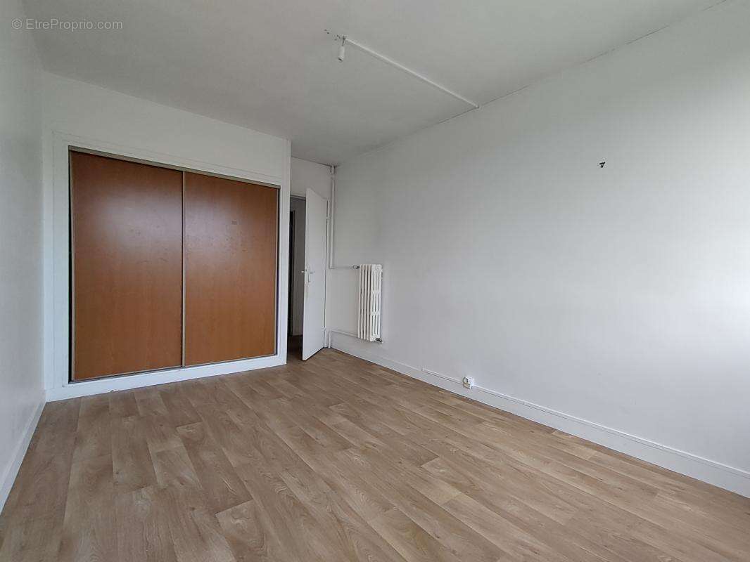 Appartement à LAMORLAYE