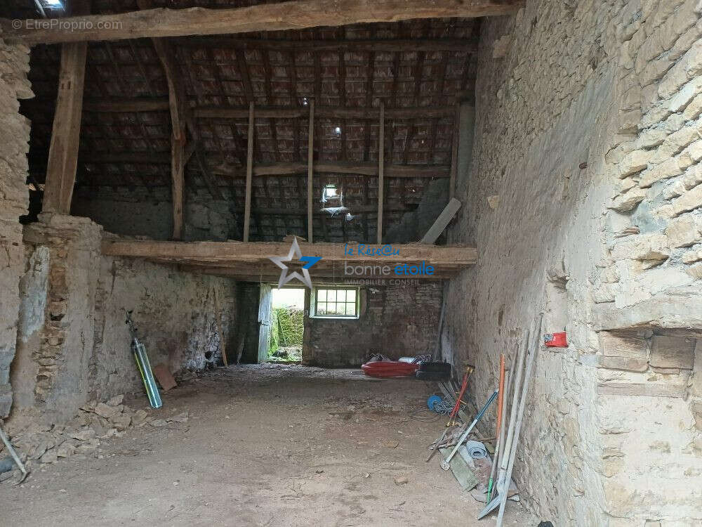 Maison à MERREY