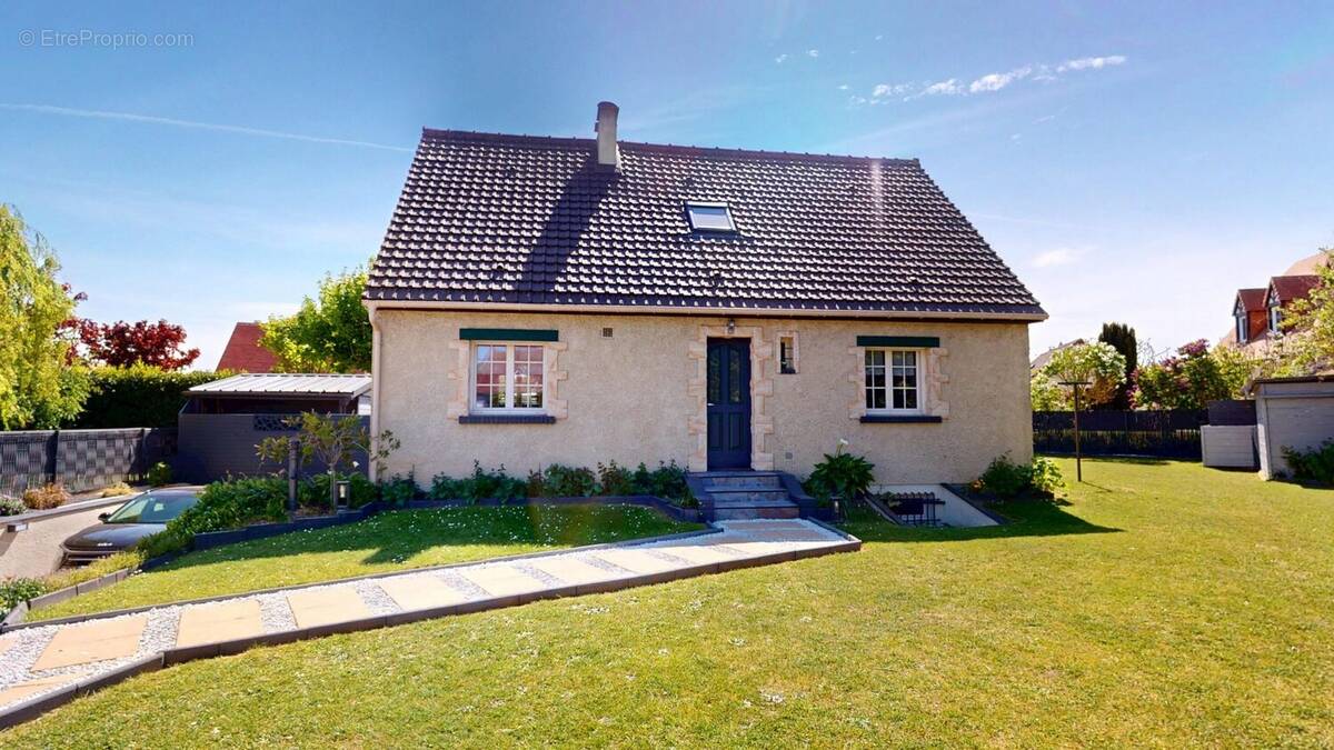 Maison à HERMANVILLE-SUR-MER