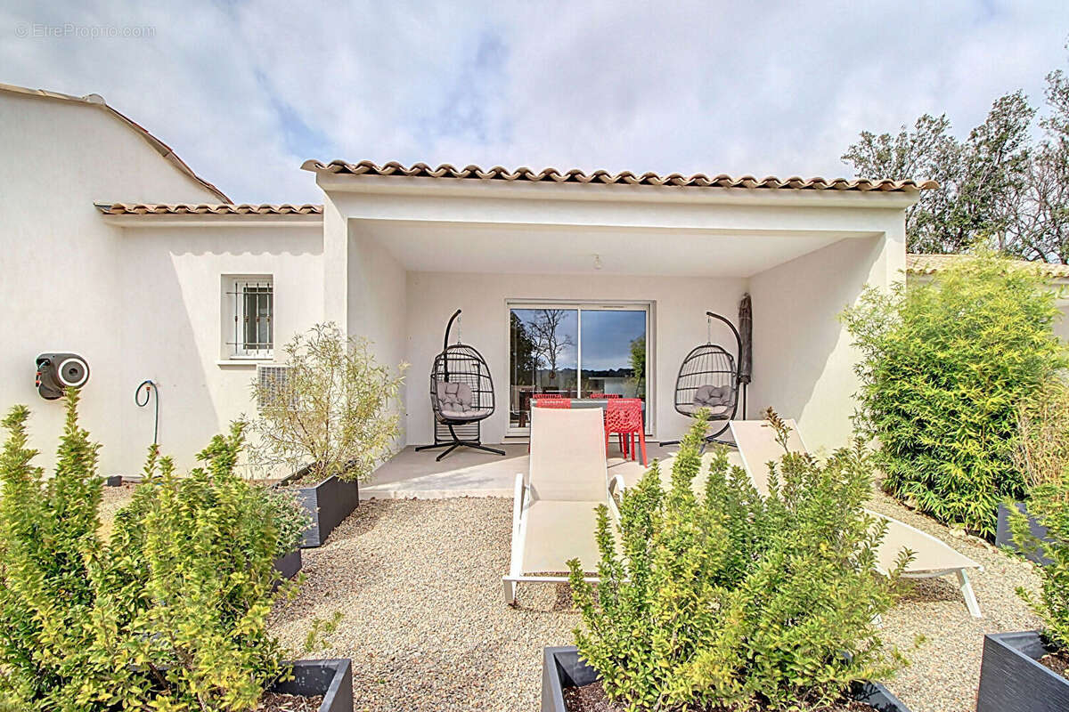 Maison à BAUDINARD-SUR-VERDON