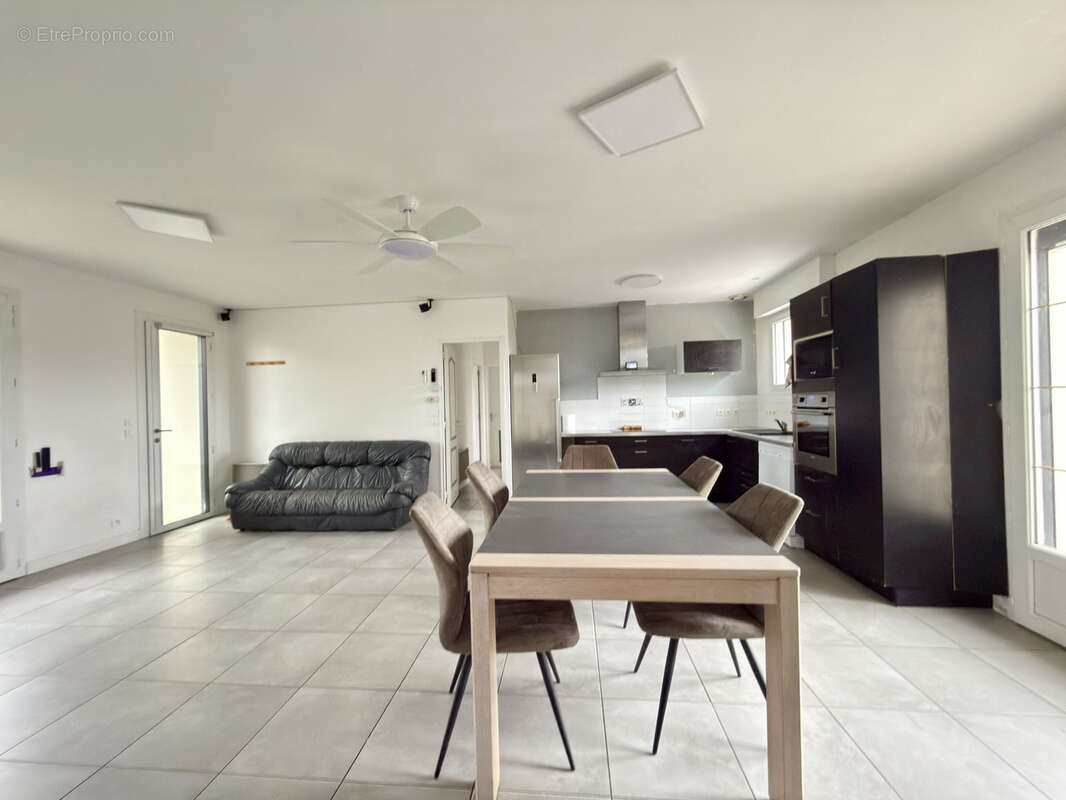 Maison à SAINT-CHRISTOPHE-DU-LIGNERON