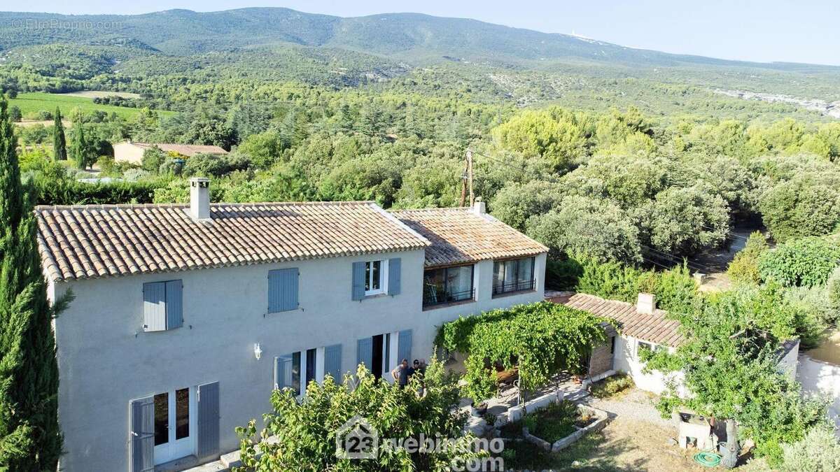 MAS VUE SUR LE VENTOUX