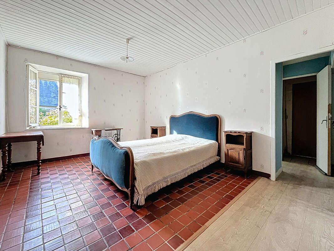 Maison à SAINT-JEAN-DE-SAVIGNY