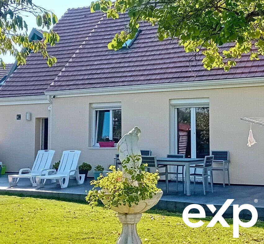 Maison à LES ECRENNES