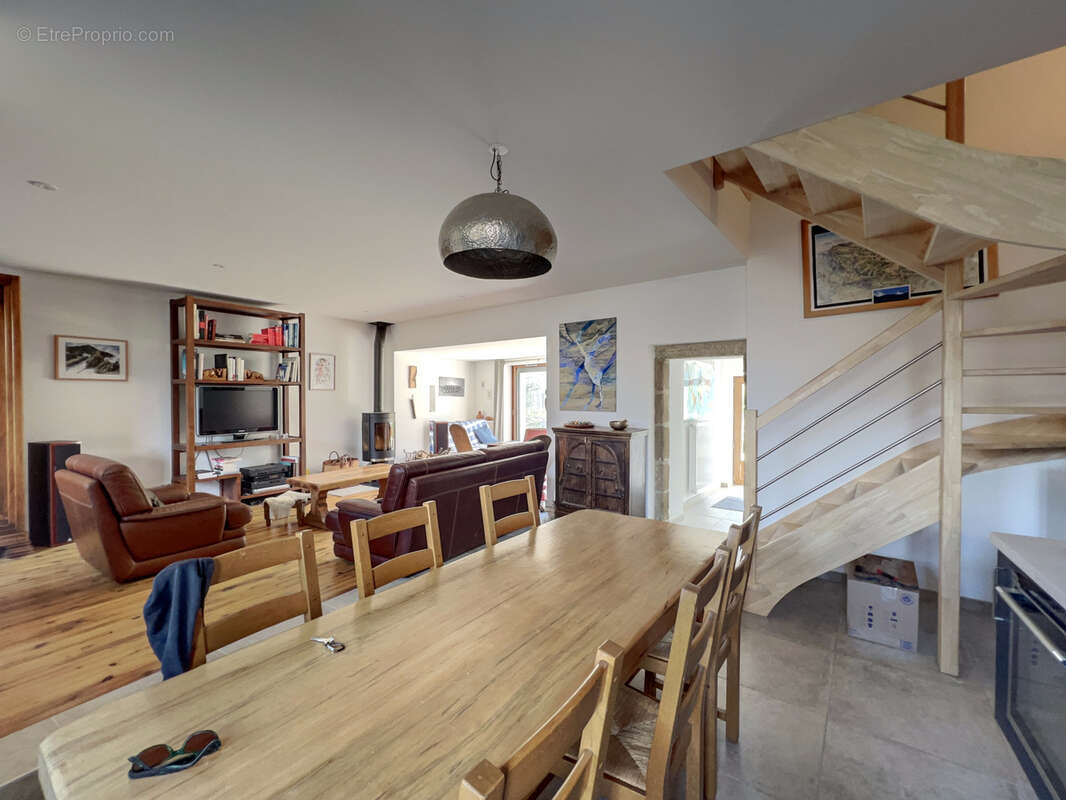 Maison à CORNAS