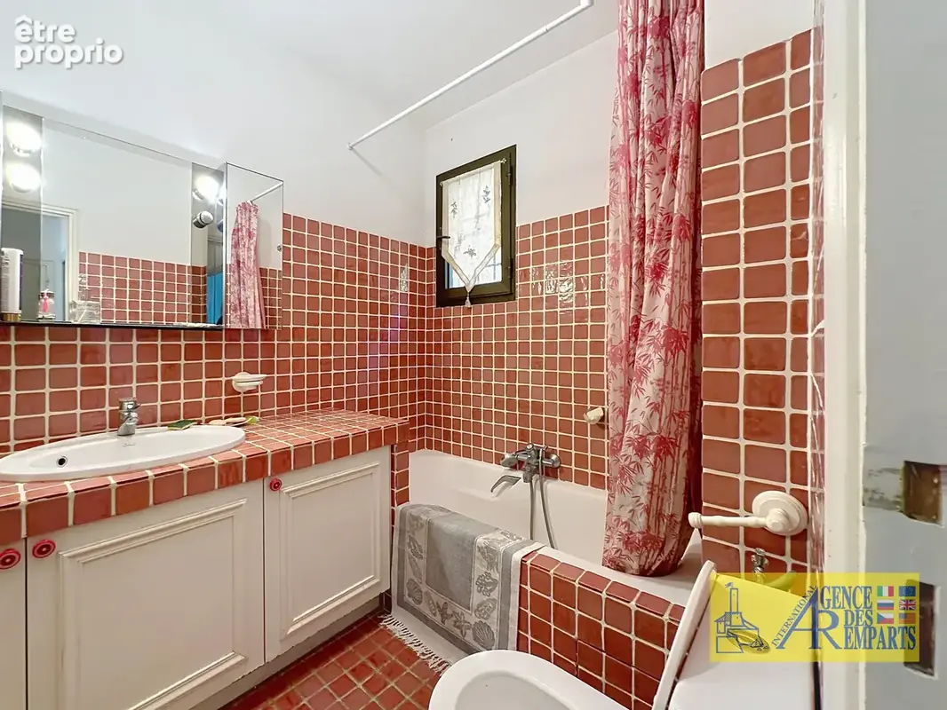 Villa 6 pièces avec piscine et vue mer Les Hauts de Vaugrenier - photo 8