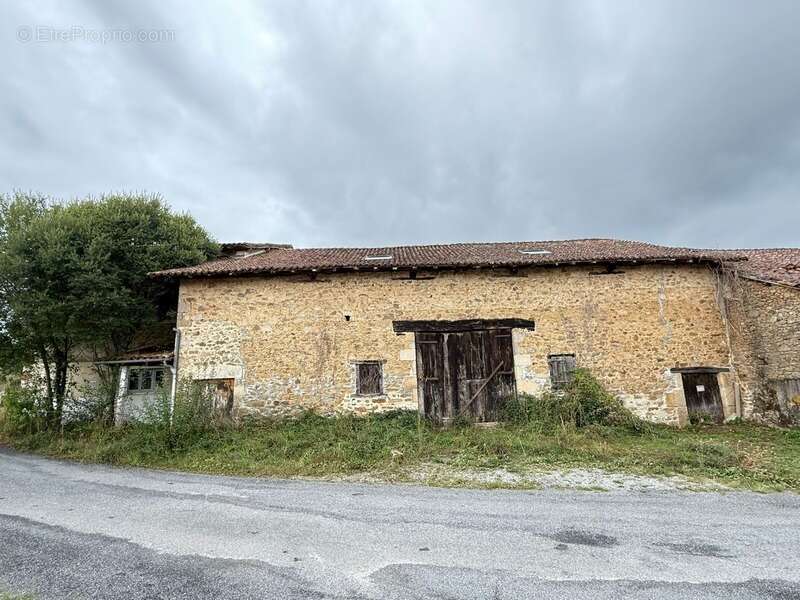 Maison à SAINT-VICTURNIEN
