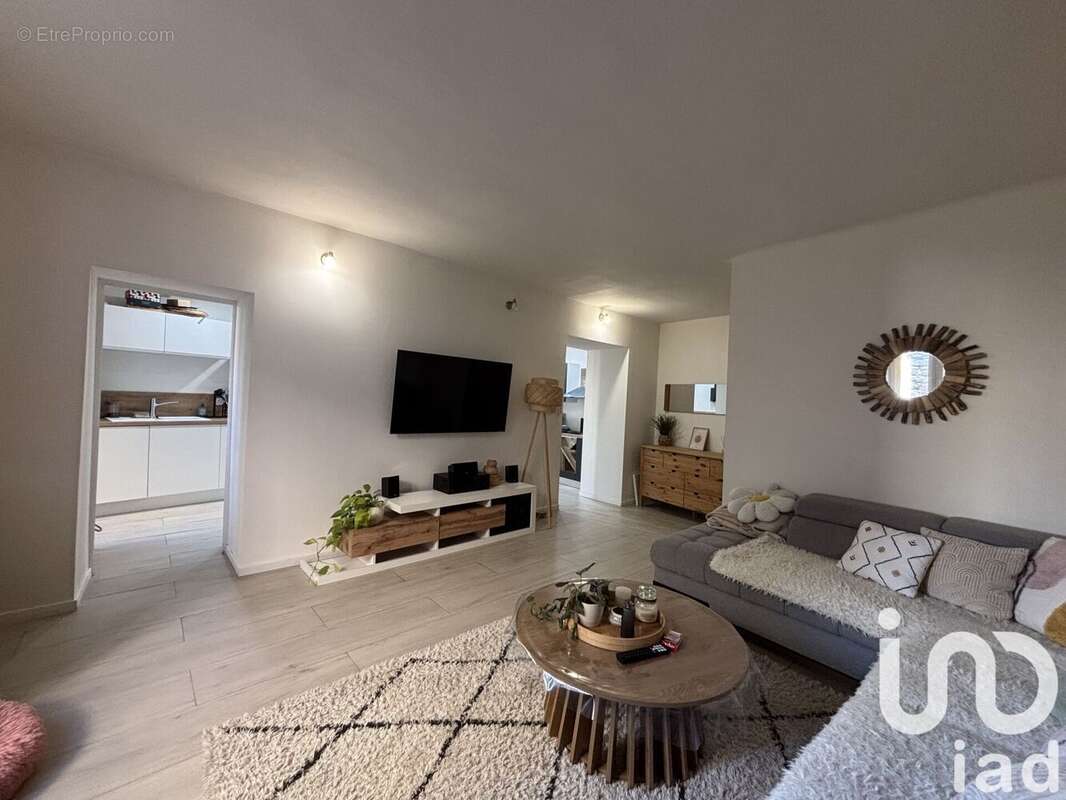 Photo 5 - Maison à SAINT-MAURICE-DE-CAZEVIEILLE