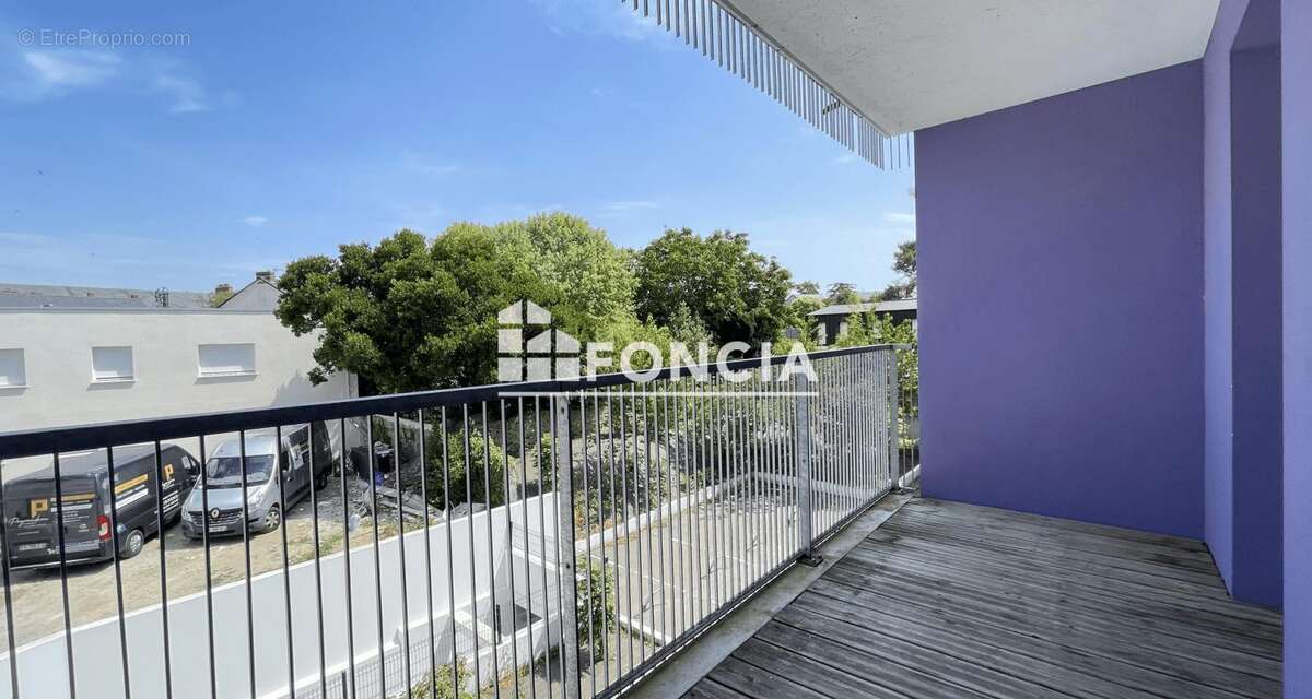 En exclusivité Foncia : situation idéale au coeur du bourg pour ce T3 récent - photo 5