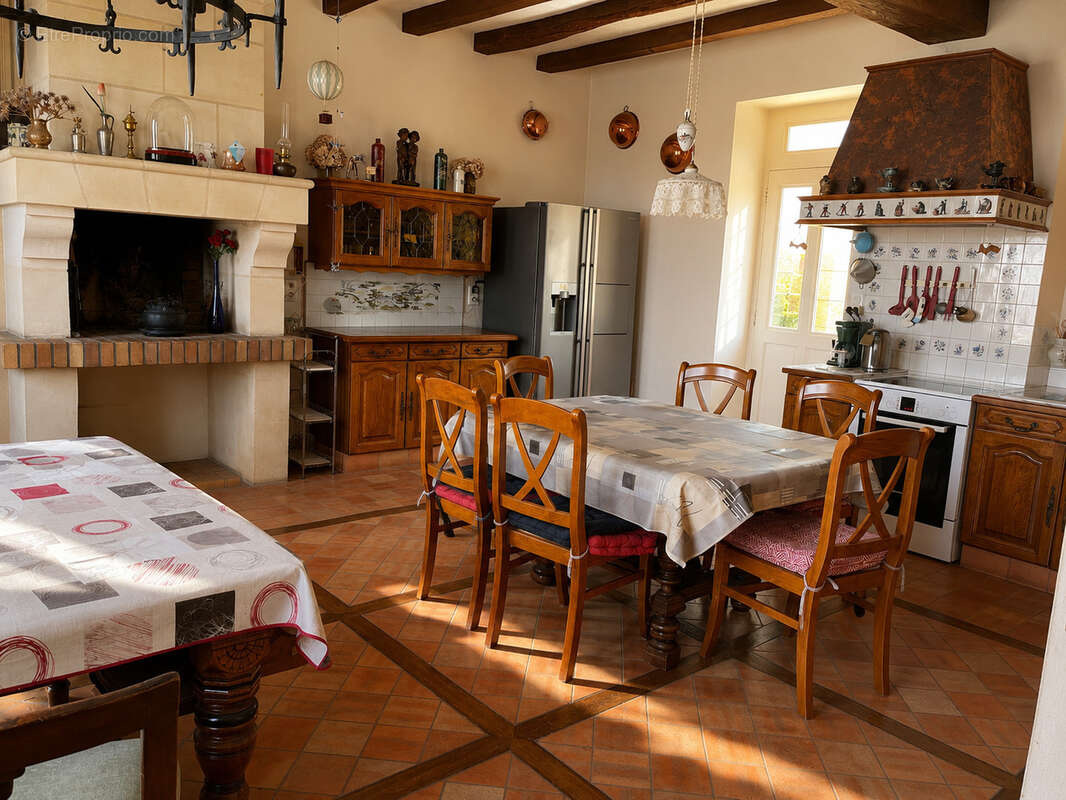 Propriété de caractère avec maison d'amis indépendante   Centre de Bourgueil - photo 5
