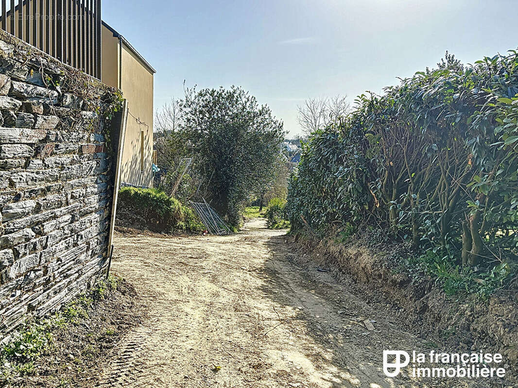 Terrain à NOUVOITOU