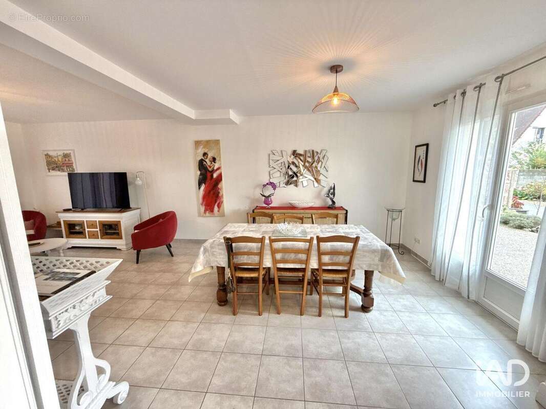 Photo 4 - Maison à MONTIVILLIERS