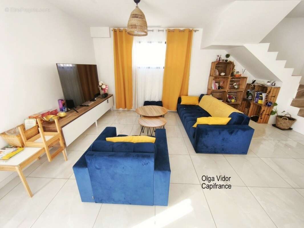 Villa contemporaine 6 pièces BEZIERS (34) GARAGE - PISCINE - PLACES DE PARKING EXTERIEUR- surface au sol 155 m² environ - photo 4