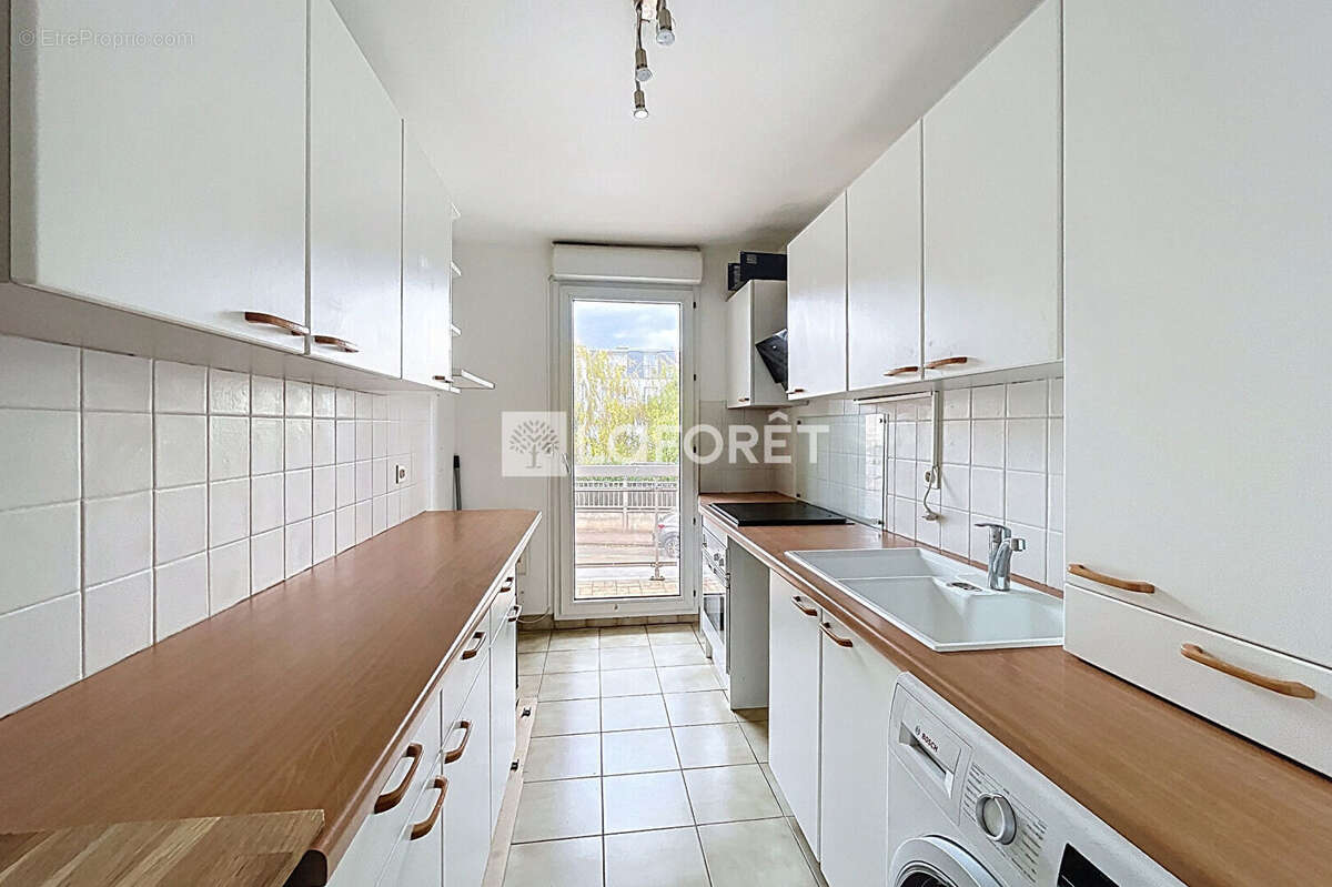 Appartement à SURESNES