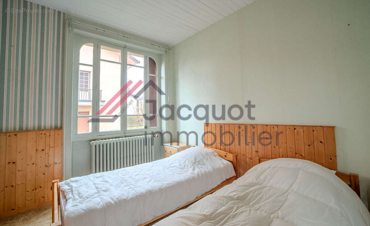 Maison à CLAIRVAUX-LES-LACS