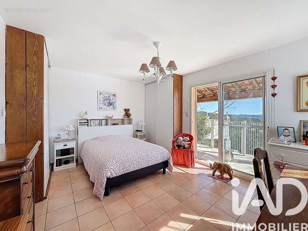 Photo 2 - Maison à BESSE-SUR-ISSOLE