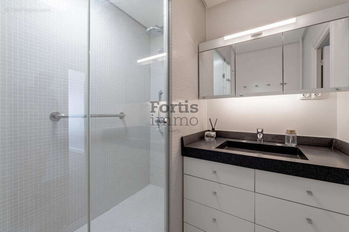 Paris 6 - appartement avec terrasse - 64 m² - photo 9