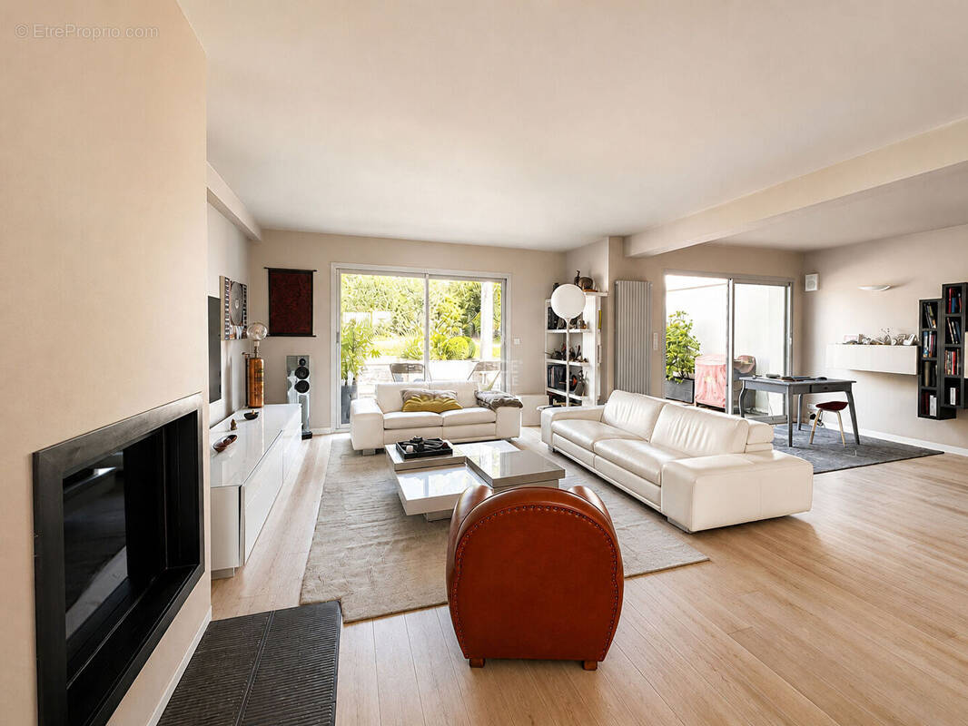 VIROFLAY - Rive Droite - Maison de 4 chambres. - photo 1