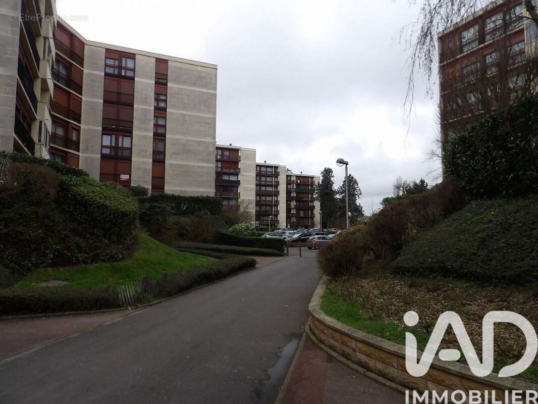 Photo 4 - Appartement à RIS-ORANGIS