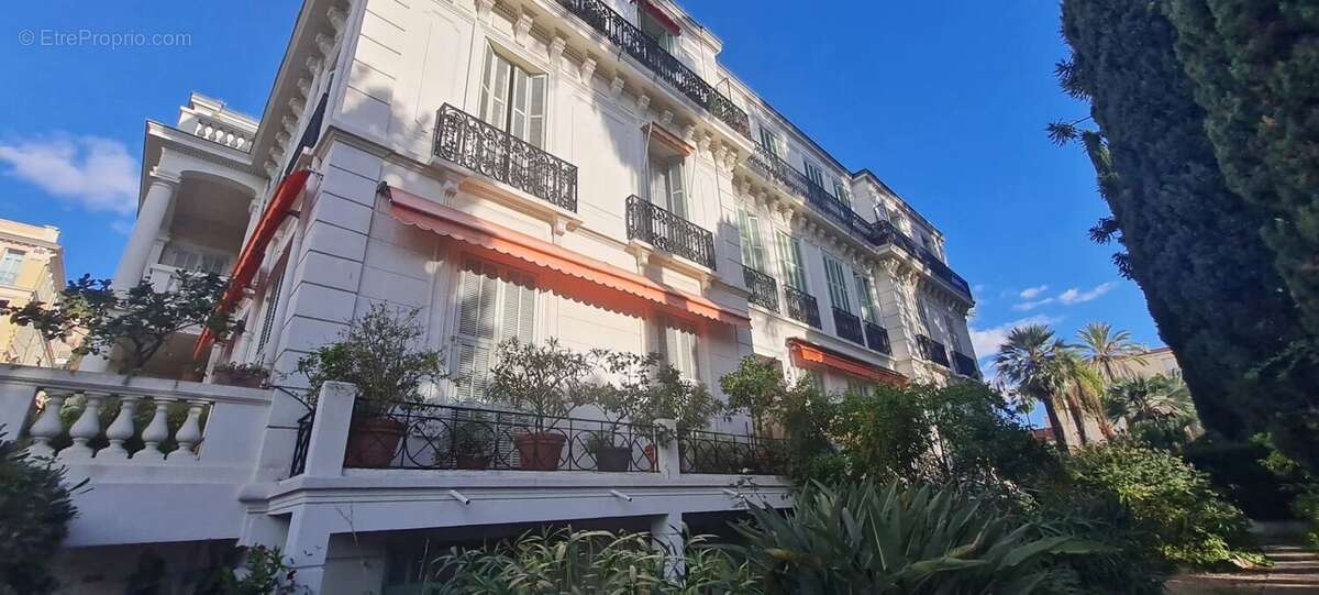 Appartement à MENTON