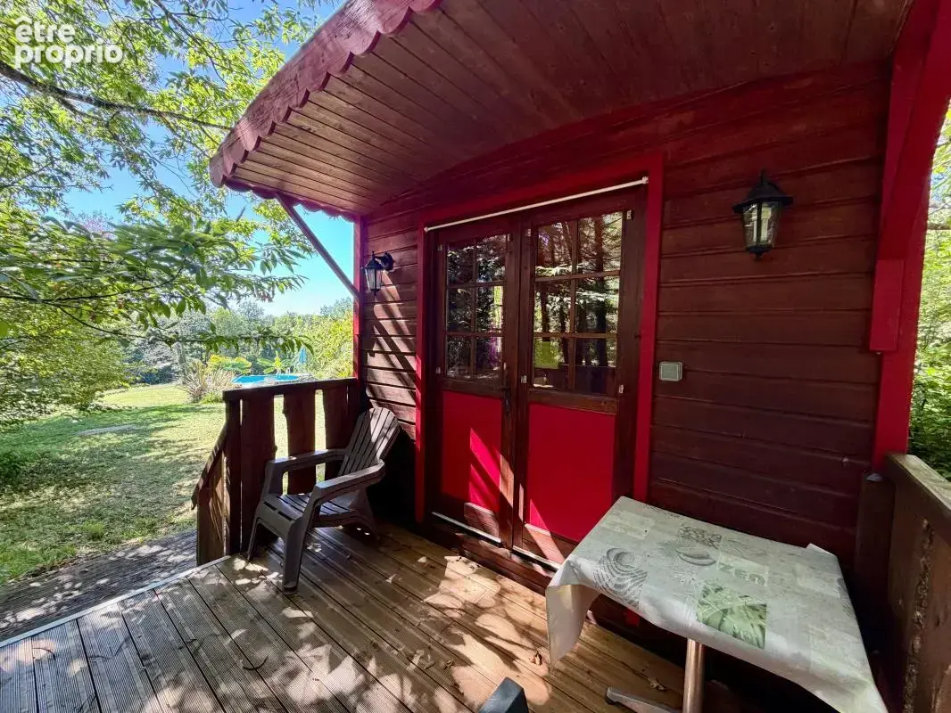 Maison de charme de plain-pied avec 2 roulottes, dépendances et plus de 4 hectares - photo 12