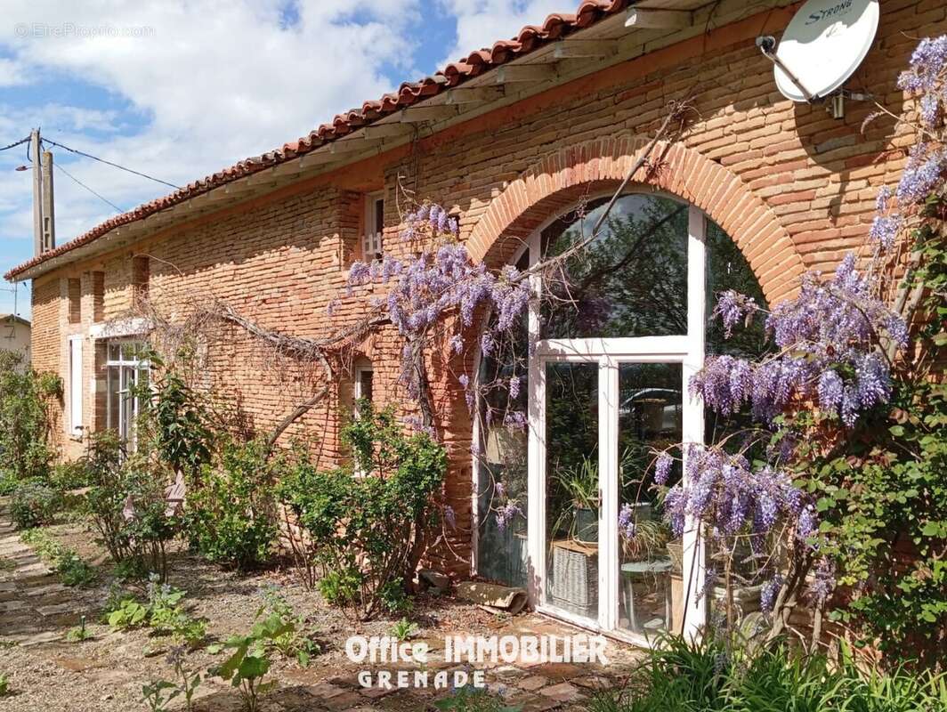 Maison à SAINT-RUSTICE