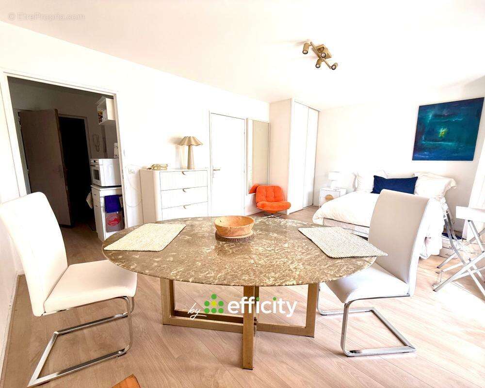 Appartement à LE CHESNAY